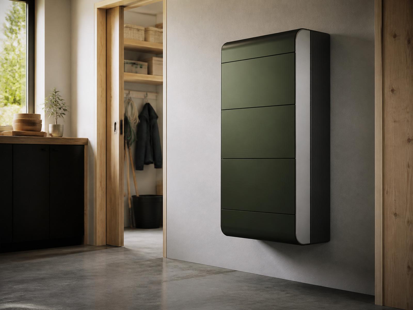 Modern batterilagringsenhet i nordiskt teknikutrymme